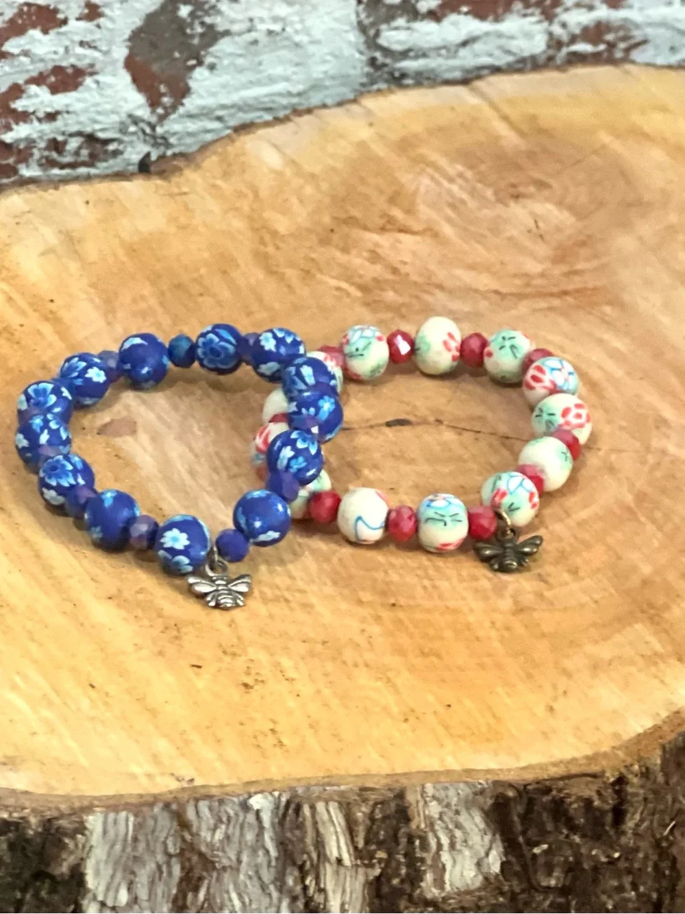 Set of 2 Bracelets Floral Bead Stretch Bee Charms Polymer Clay